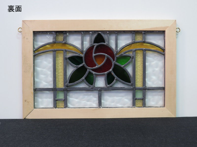 イギリス製 バラ柄のステンドグラス（3月20日） | アンティーク家具 