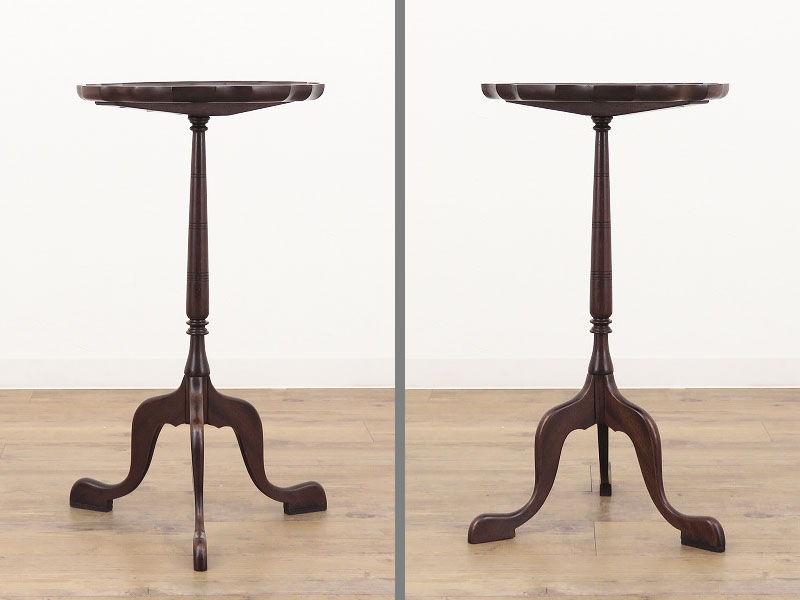 シンプルなデザインのトライポッドテーブル / ワインテーブル イギリス 