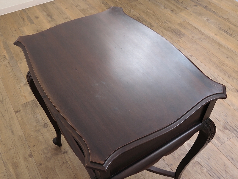 デスクの機能が備わったマホガニーのテーブル　英国のアンティーク家具