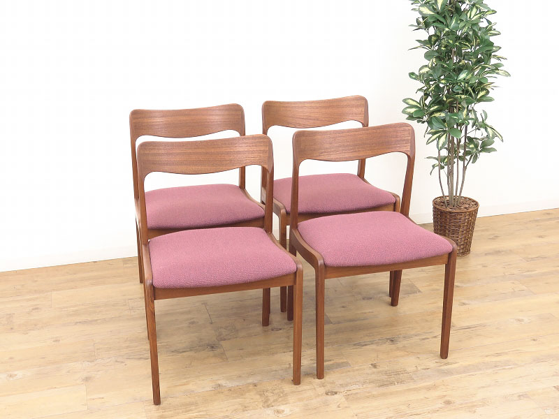 1960年代の北欧家具　デンマーク製　椅子４脚セット《セール品》